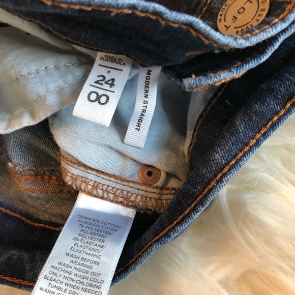 °Made and loved LOFT Cuffed jeans° - Picture 3 of 8